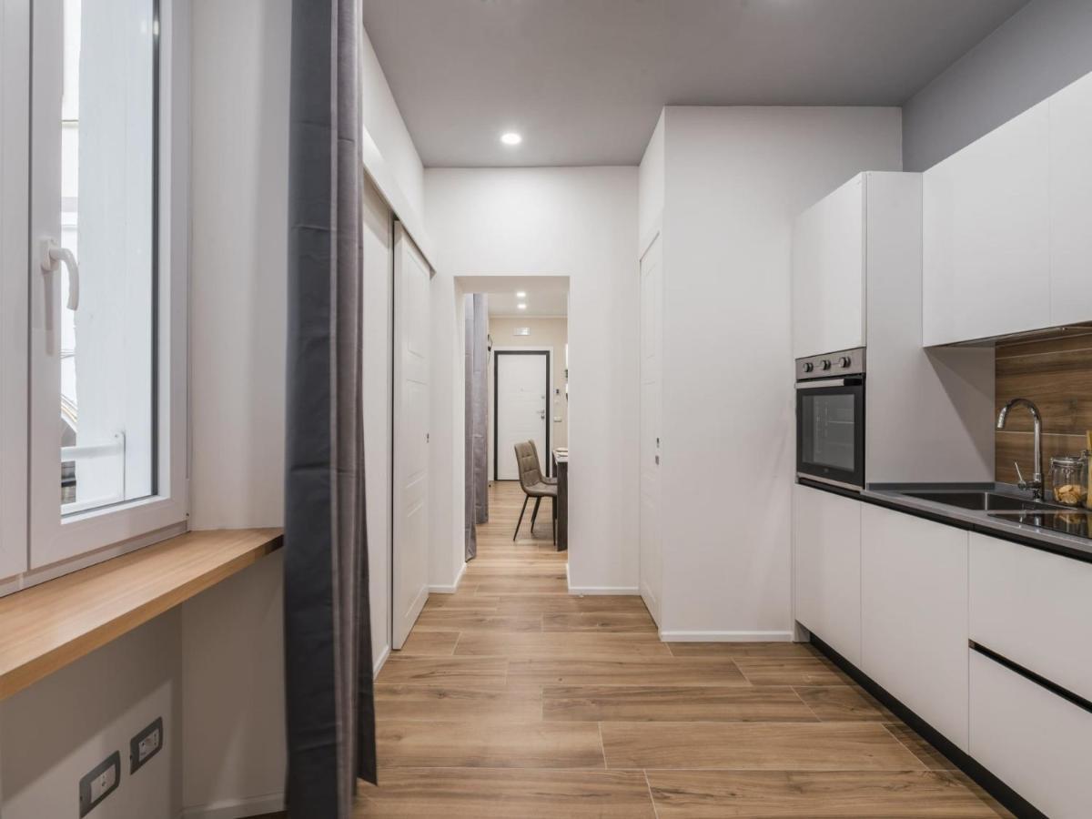 The Best Rent - Modern Three-Bedroom Apartment A Few Steps From The Colosseum Exterior foto