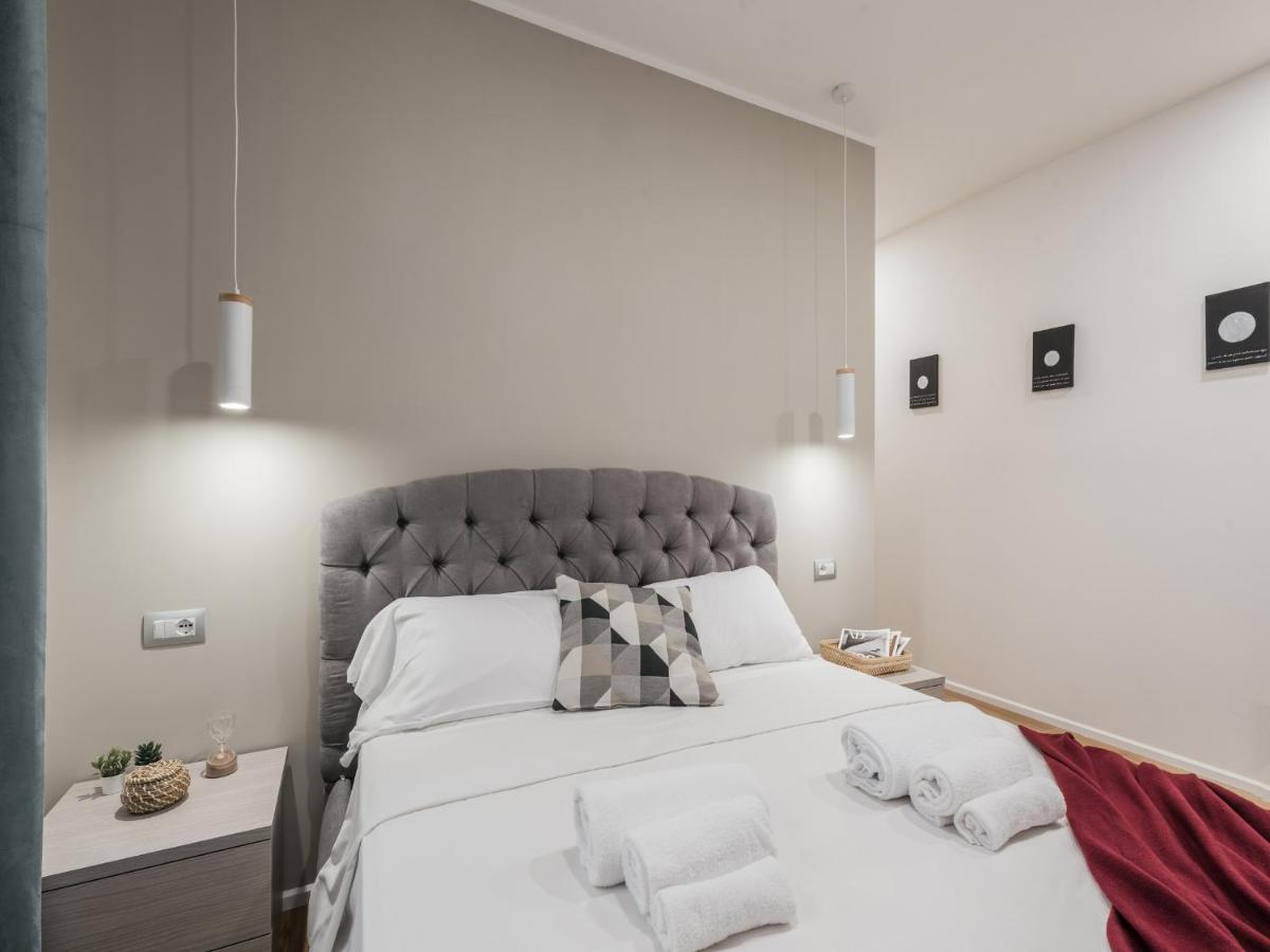 The Best Rent - Modern Three-Bedroom Apartment A Few Steps From The Colosseum Exterior foto